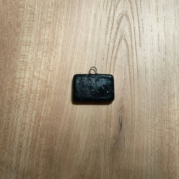 High Honour Ceramic Pendant – Inspired by Red Dead Redemption - Picture 2 of 3